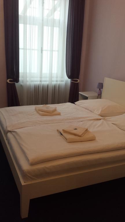 Penzion U Lucerny Hotel Jindřichŭv Hradec Værelse billede